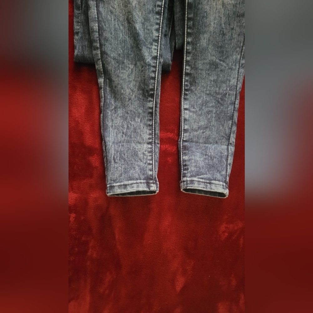 Jeans - Picture 4 of 4